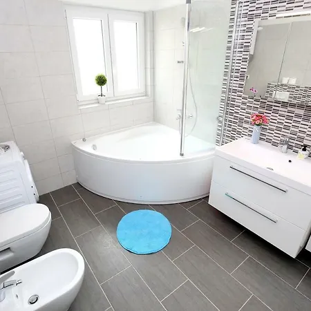 Ivano Apartment