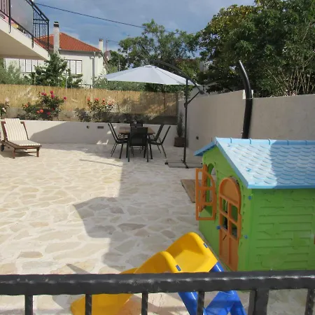 Ivano Apartment *